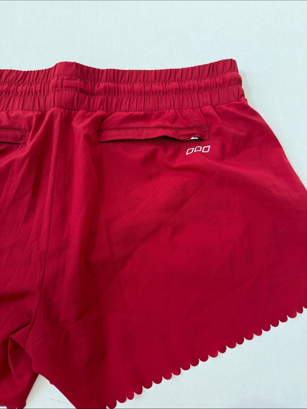 Lorna Jane Breeze Athletic Shorts Scallop Hem Red Size Womens Medium - Picture 10 of 11